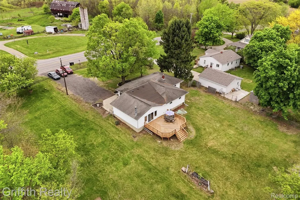 9198 Silver Lake Road Argentine Township MI 48451