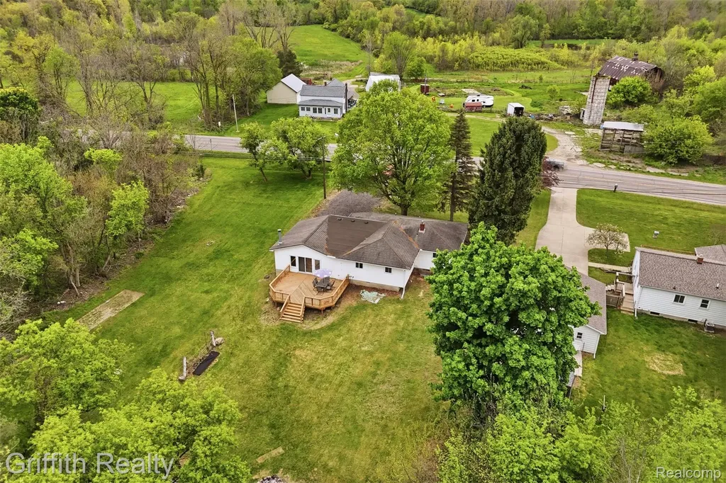 9198 Silver Lake Road Argentine Township MI 48451