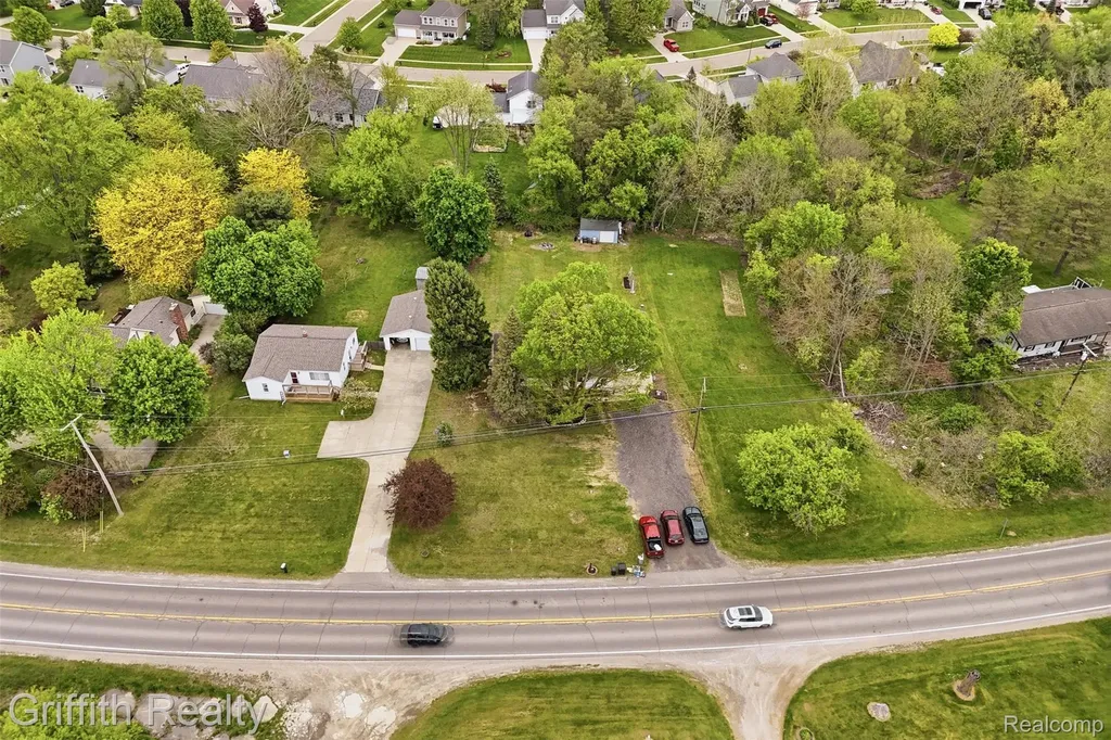 9198 Silver Lake Road Argentine Township MI 48451