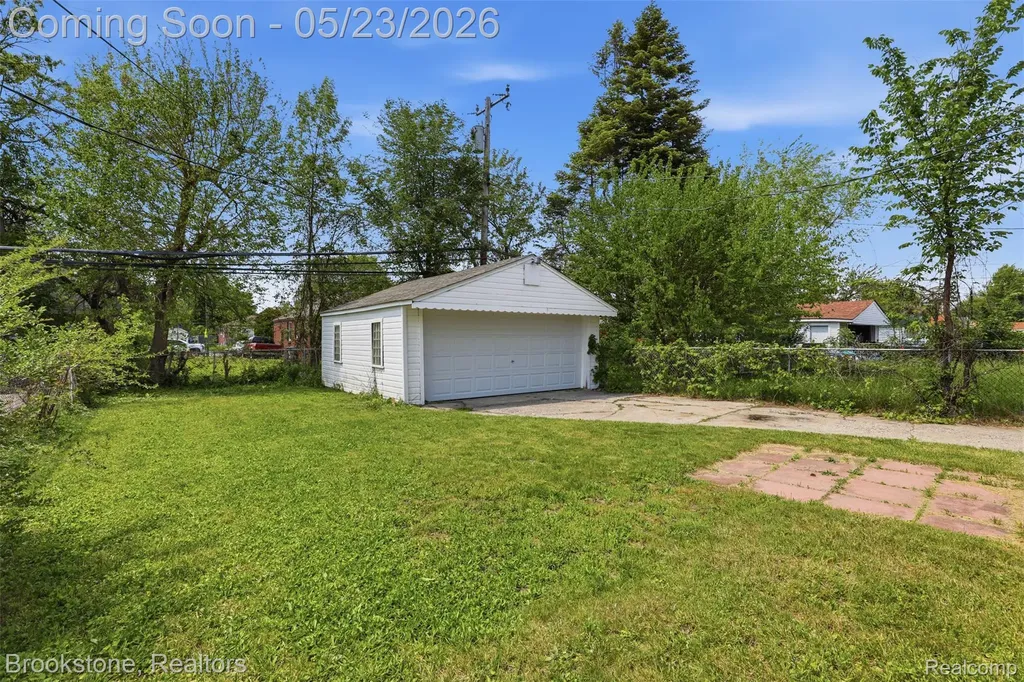19759 Strathmoor Street Detroit City MI 48235