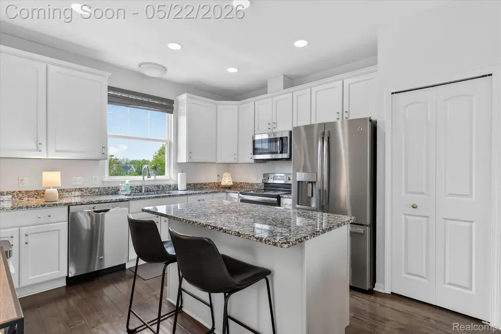 238 Center Boulevard Wixom City MI 48393