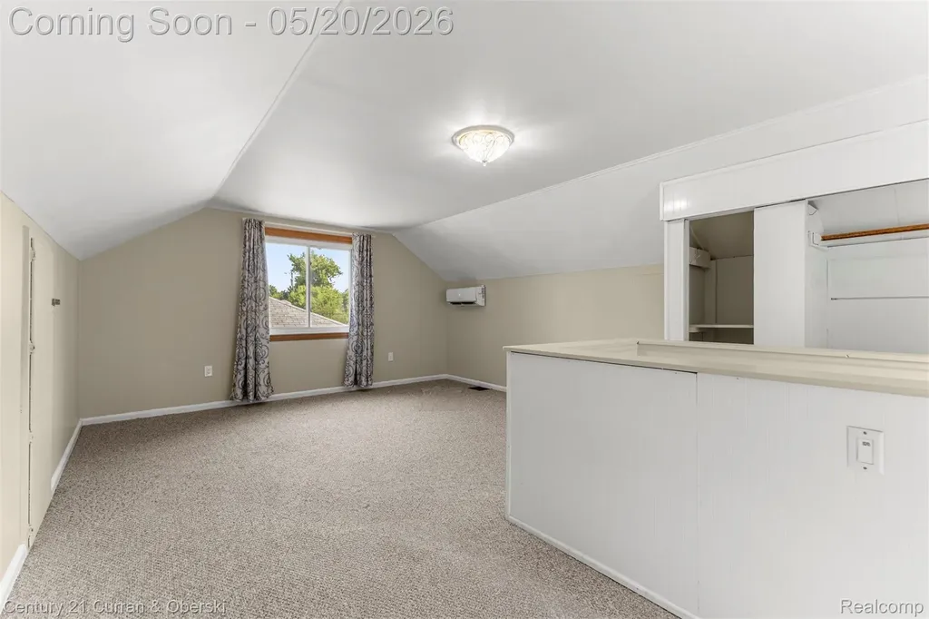 15587 Russell Avenue Allen Park City MI 48101
