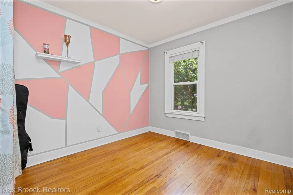 1306 Owana Avenue Royal Oak City MI 48067