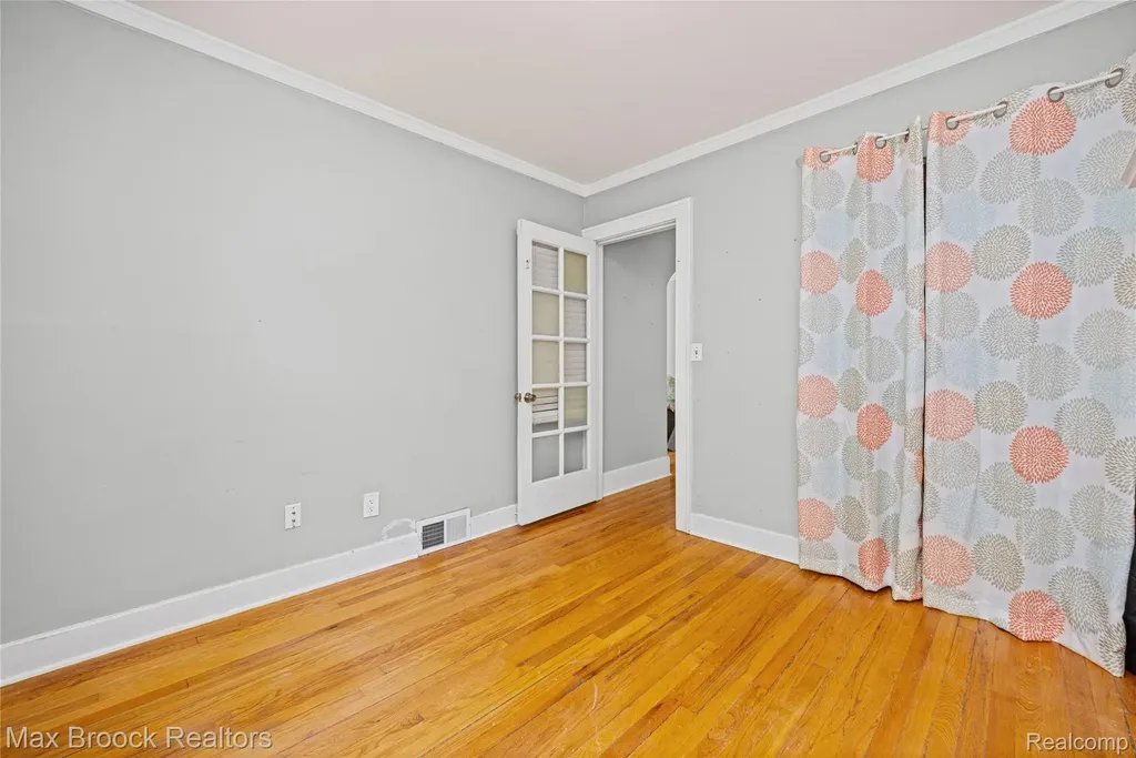 1306 Owana Avenue Royal Oak City MI 48067