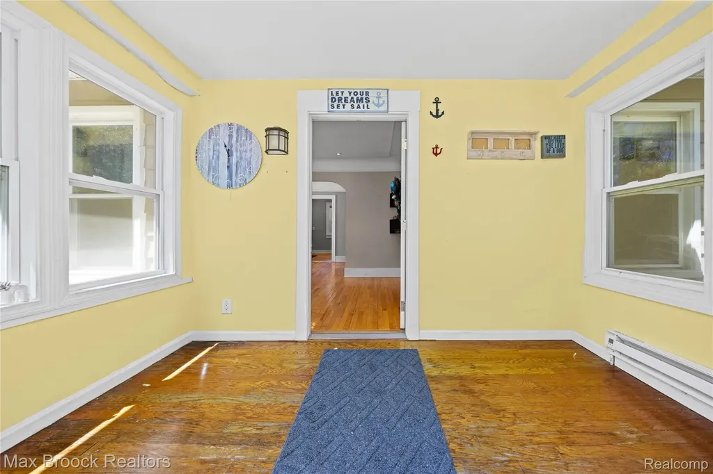 1306 Owana Avenue Royal Oak City MI 48067