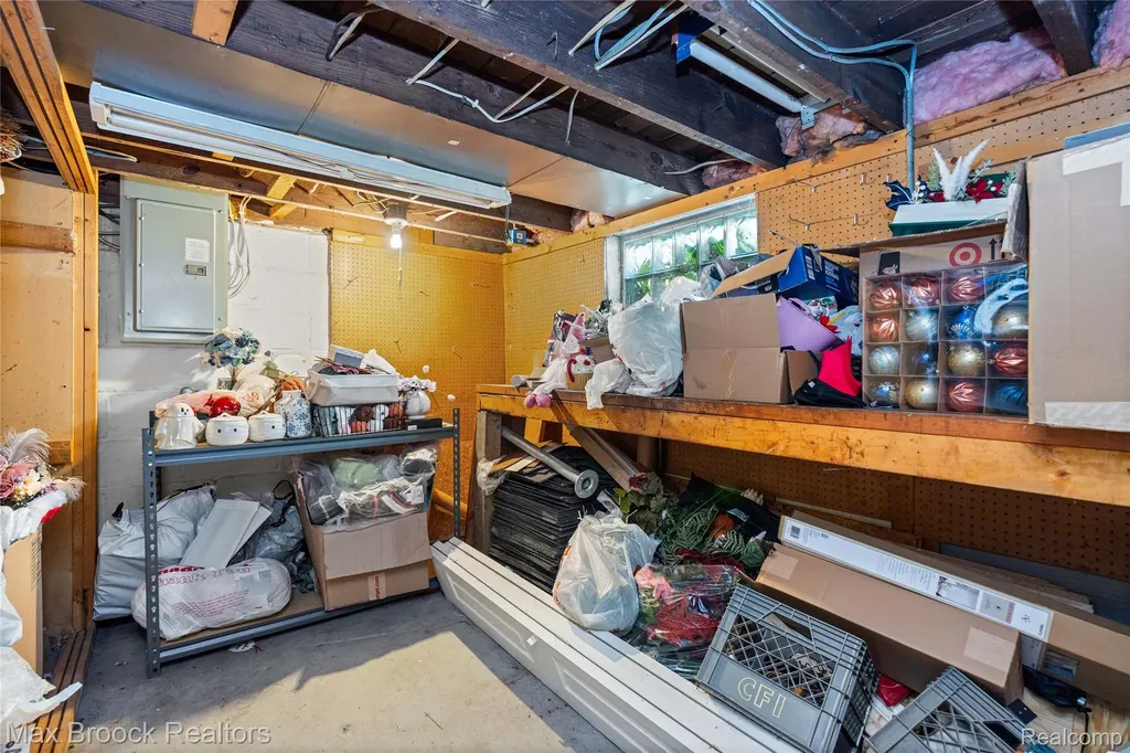 1306 Owana Avenue Royal Oak City MI 48067