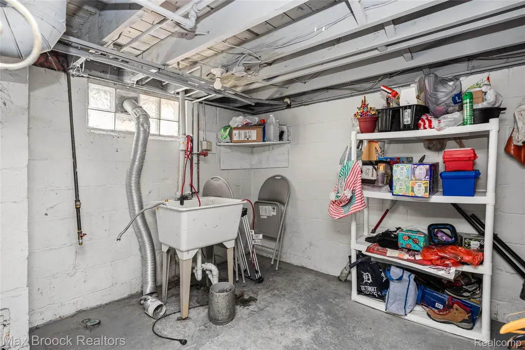 1306 Owana Avenue Royal Oak City MI 48067