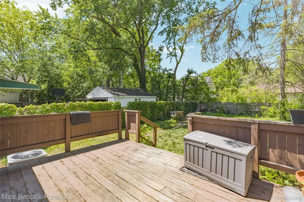1306 Owana Avenue Royal Oak City MI 48067