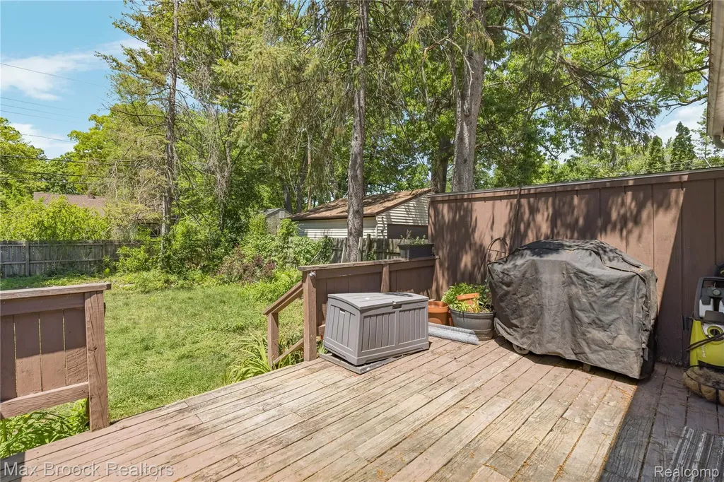 1306 Owana Avenue Royal Oak City MI 48067