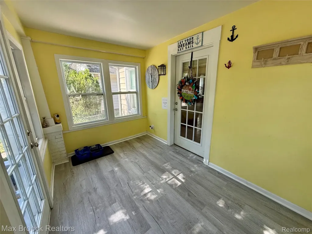 1306 Owana Avenue Royal Oak City MI 48067