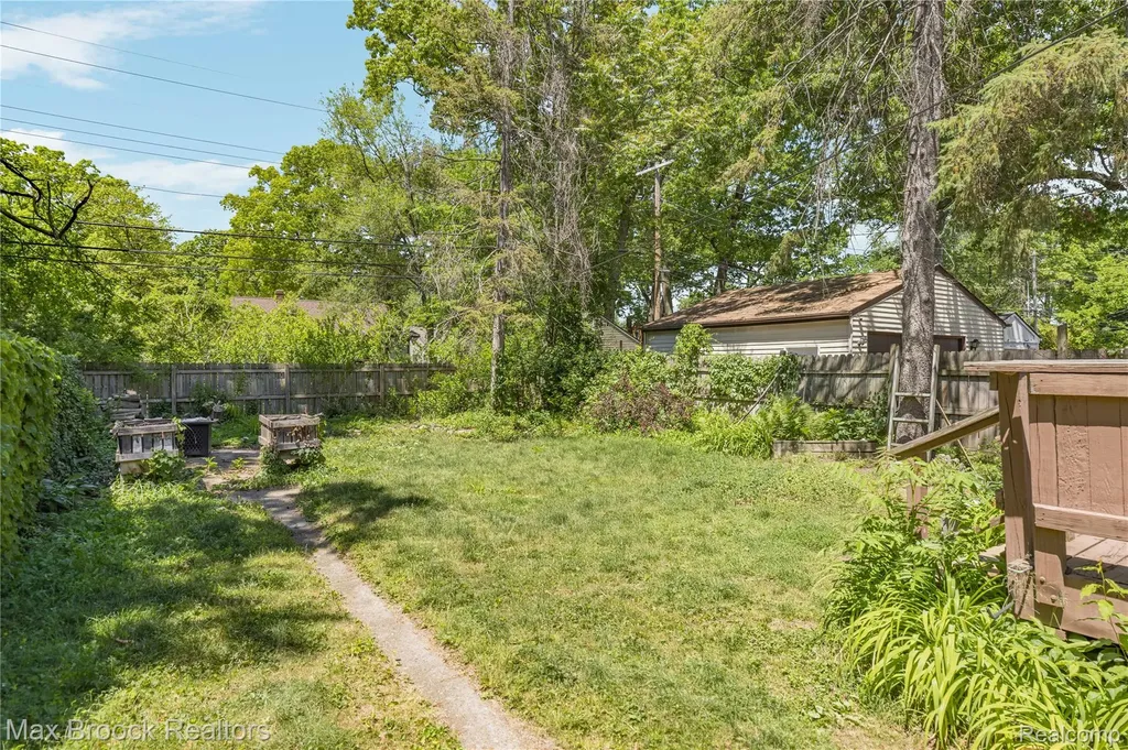 1306 Owana Avenue Royal Oak City MI 48067