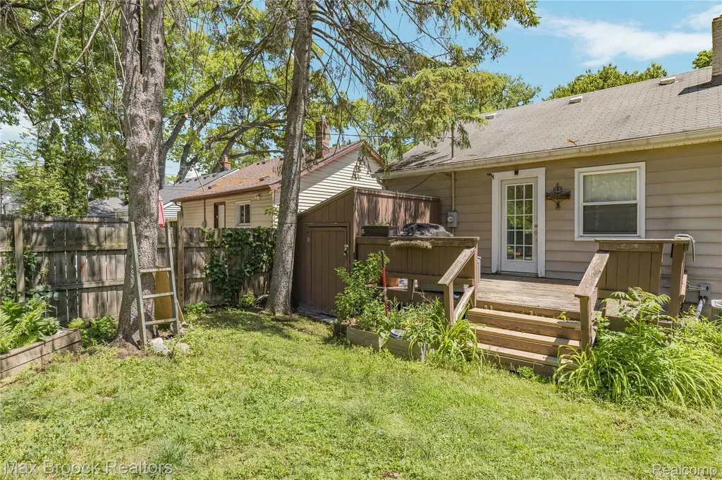 1306 Owana Avenue Royal Oak City MI 48067