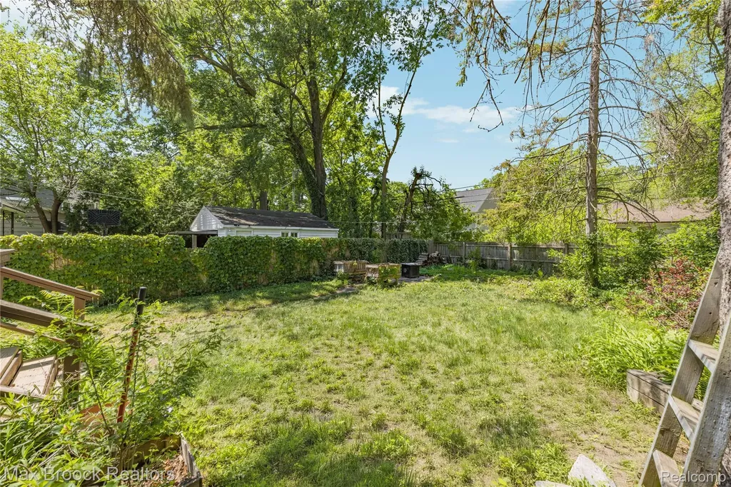 1306 Owana Avenue Royal Oak City MI 48067