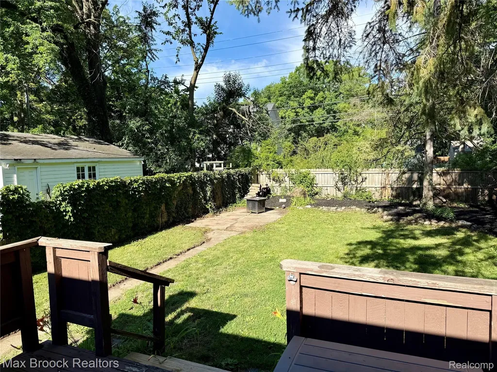1306 Owana Avenue Royal Oak City MI 48067