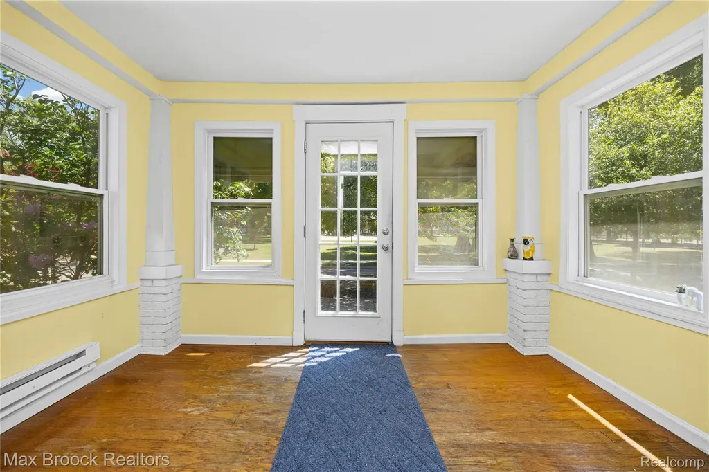 1306 Owana Avenue Royal Oak City MI 48067