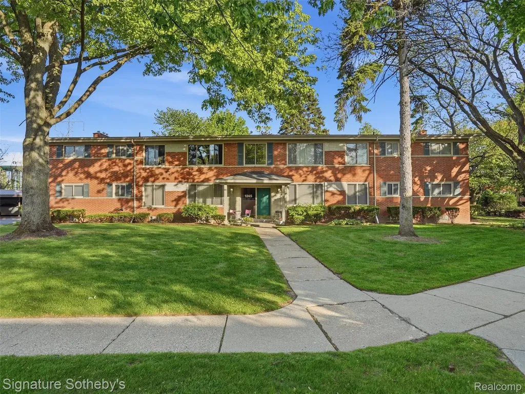 1245 Derby Road Birmingham City MI 48009
