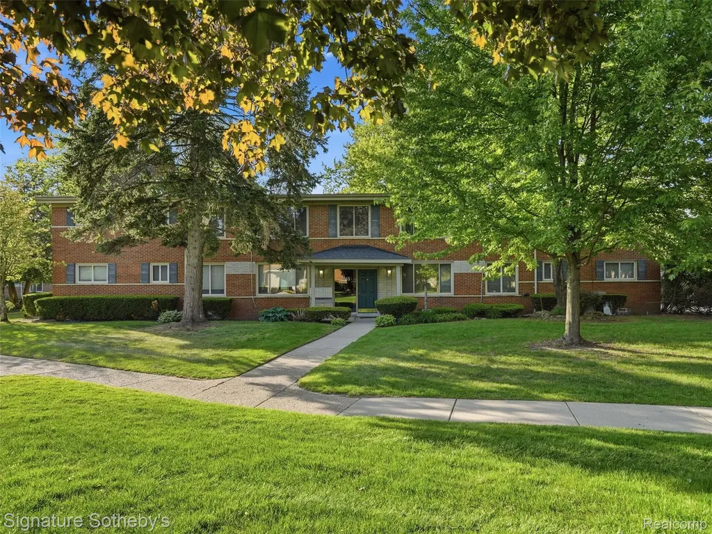 1245 Derby Road Birmingham City MI 48009