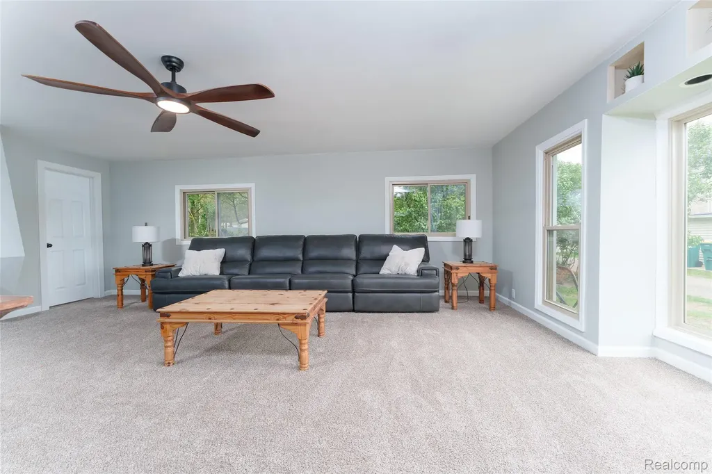 7490 Noahs Landing Dexter Township MI 48137