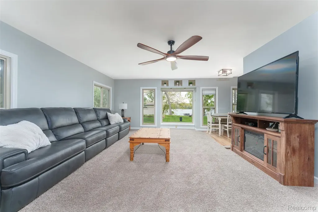 7490 Noahs Landing Dexter Township MI 48137