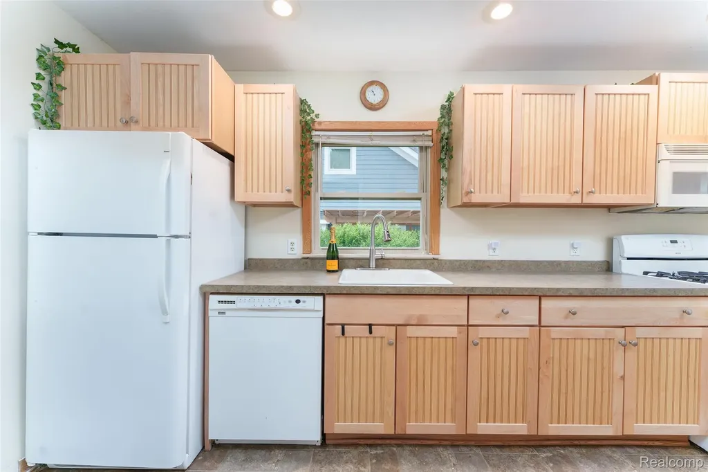 7490 Noahs Landing Dexter Township MI 48137