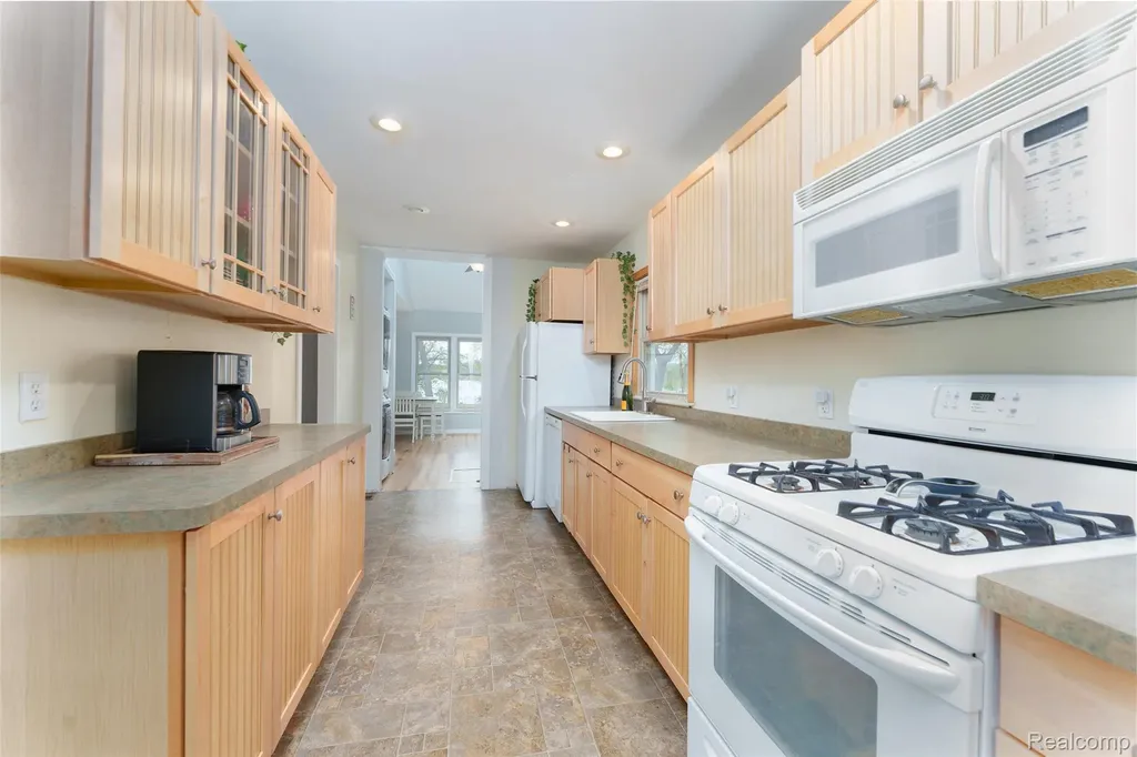 7490 Noahs Landing Dexter Township MI 48137