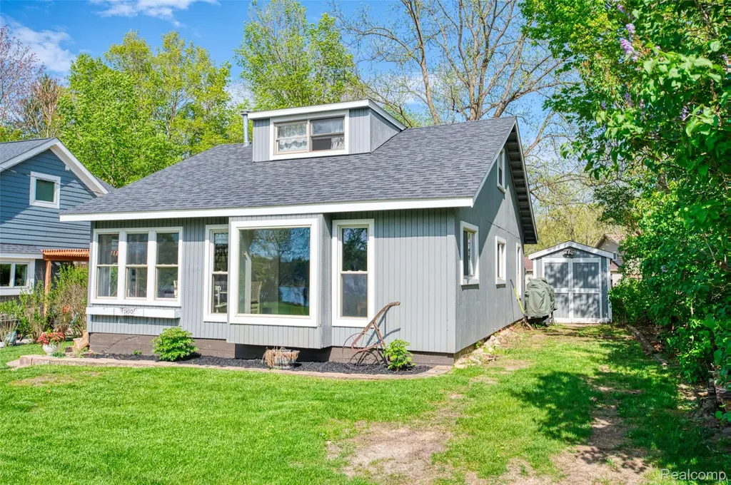 7490 Noahs Landing Dexter Township MI 48137