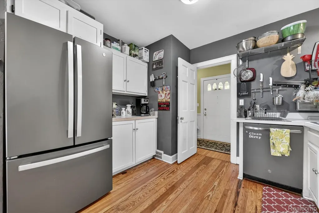 1404 Harvard Road East Lansing City MI 48823