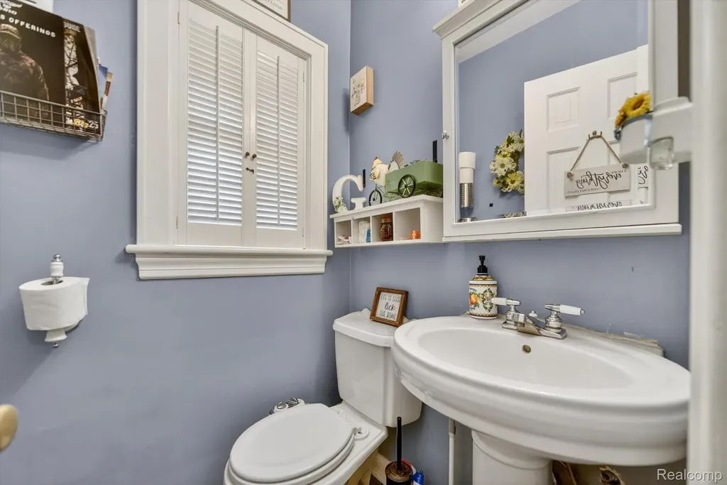 1404 Harvard Road East Lansing City MI 48823