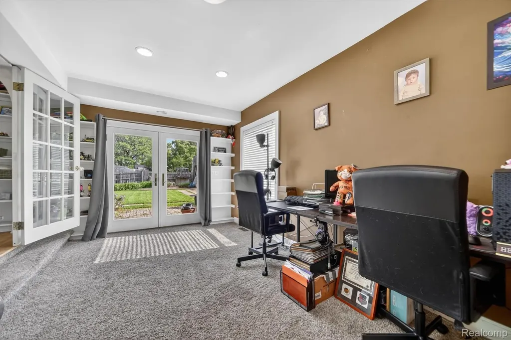 1404 Harvard Road East Lansing City MI 48823