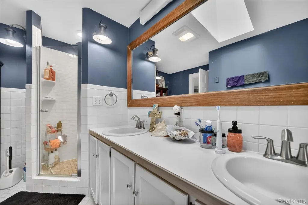 1404 Harvard Road East Lansing City MI 48823