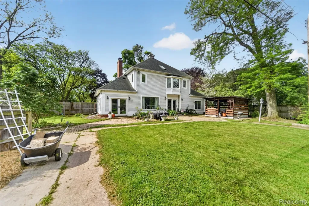 1404 Harvard Road East Lansing City MI 48823