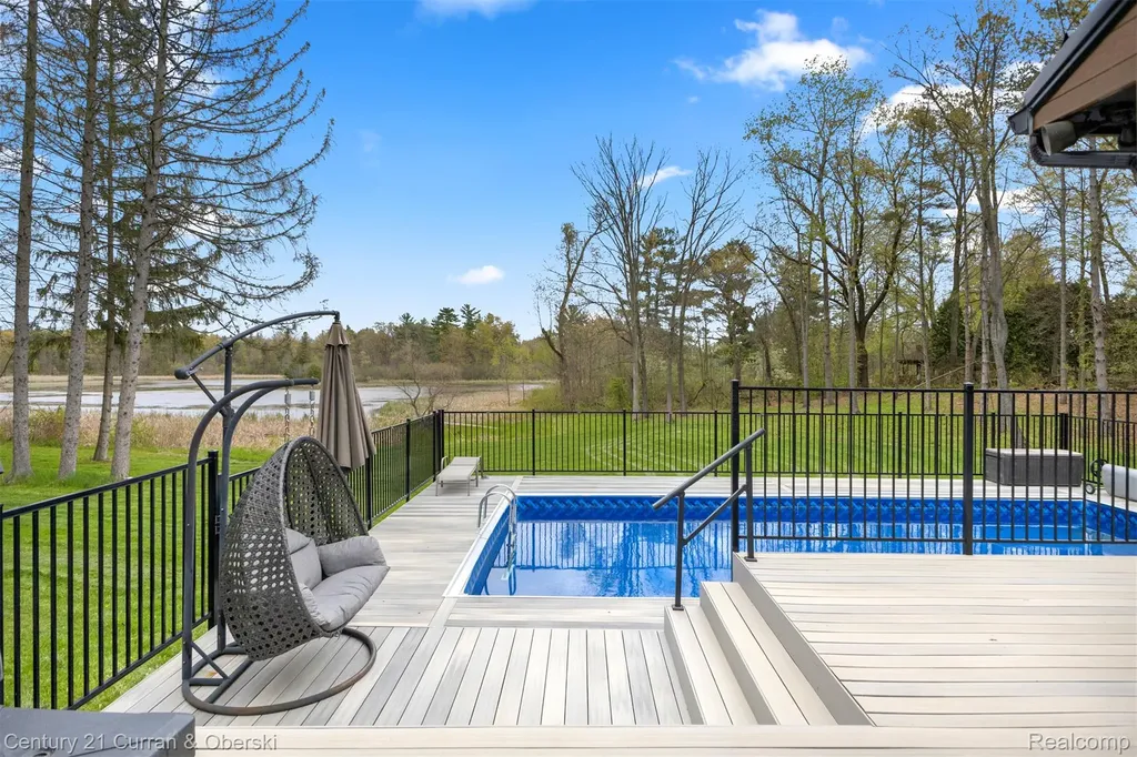 10459 Hyne Road Brighton Township MI 48114