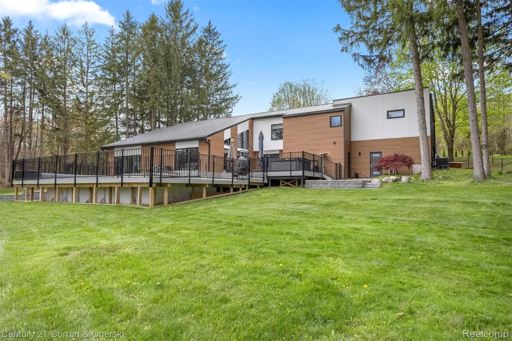 10459 Hyne Road Brighton Township MI 48114