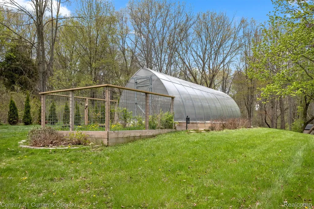 10459 Hyne Road Brighton Township MI 48114