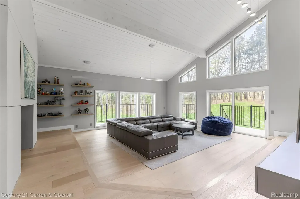 10459 Hyne Road Brighton Township MI 48114