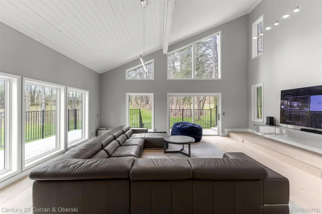 10459 Hyne Road Brighton Township MI 48114