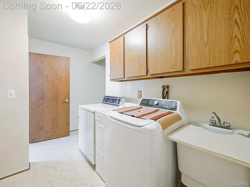 38663 Cypress Meadow Drive Clinton Charter Township MI 48036