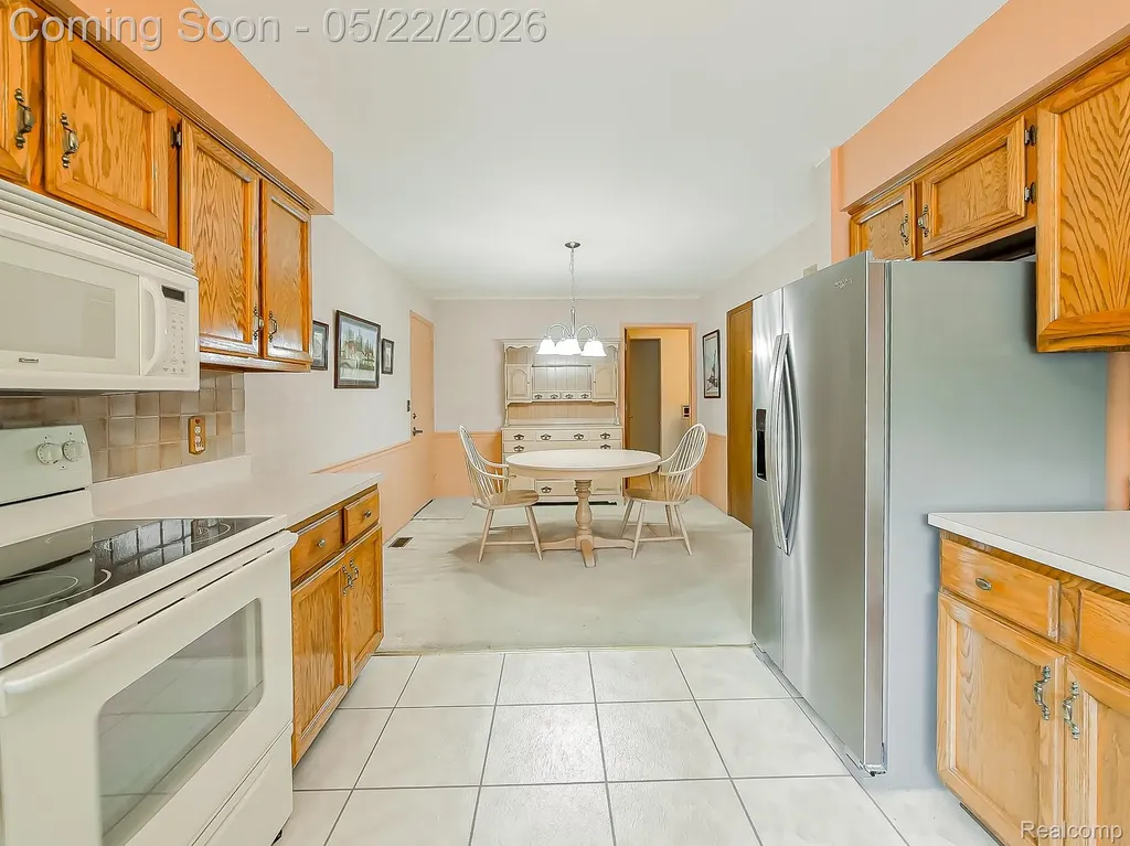 38663 Cypress Meadow Drive Clinton Charter Township MI 48036