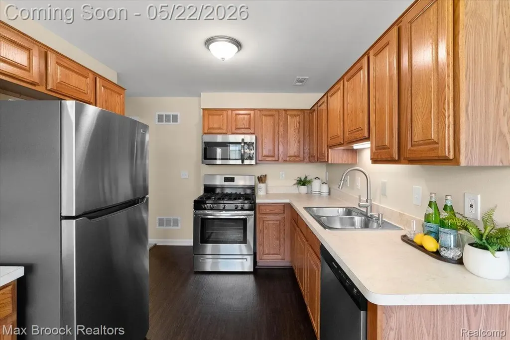 25258 Julianna Drive Chesterfield Township MI 48051
