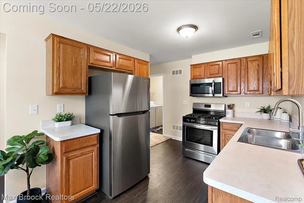 25258 Julianna Drive Chesterfield Township MI 48051