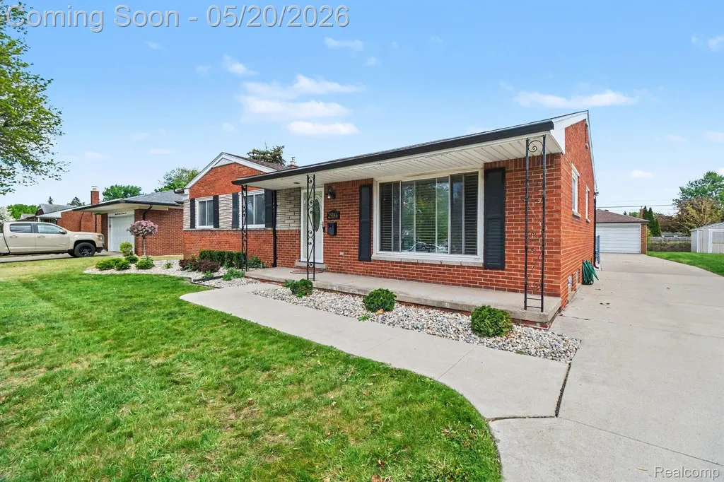 29146 Bonnie Drive Warren City MI 48093