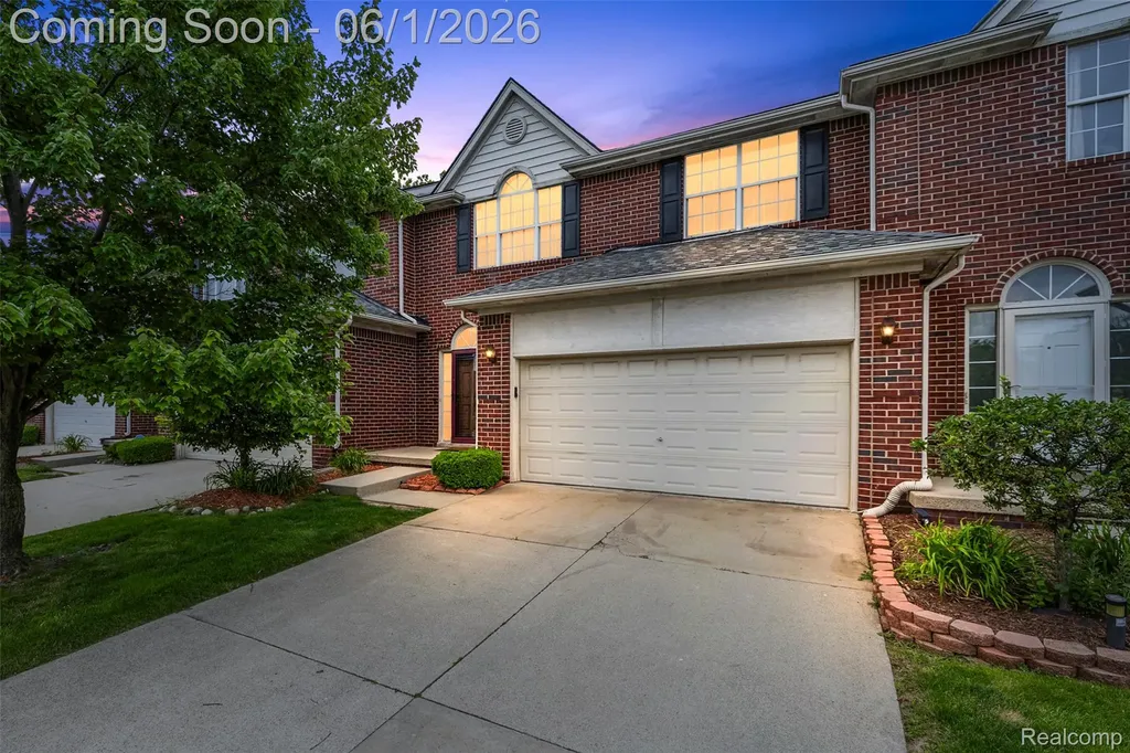 19208 W 11 Mile Road Lathrup Village City MI 48076