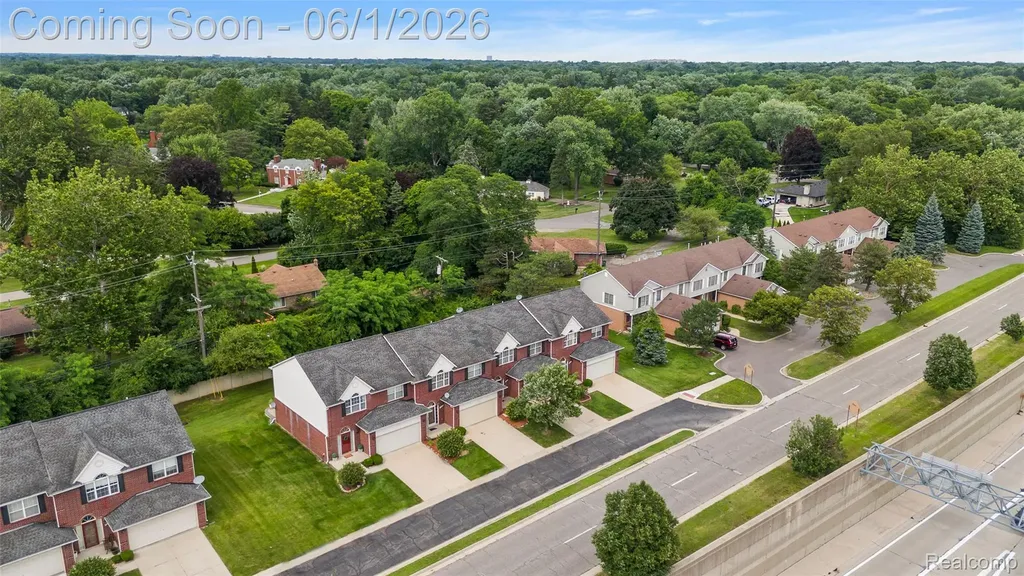 19208 W 11 Mile Road Lathrup Village City MI 48076