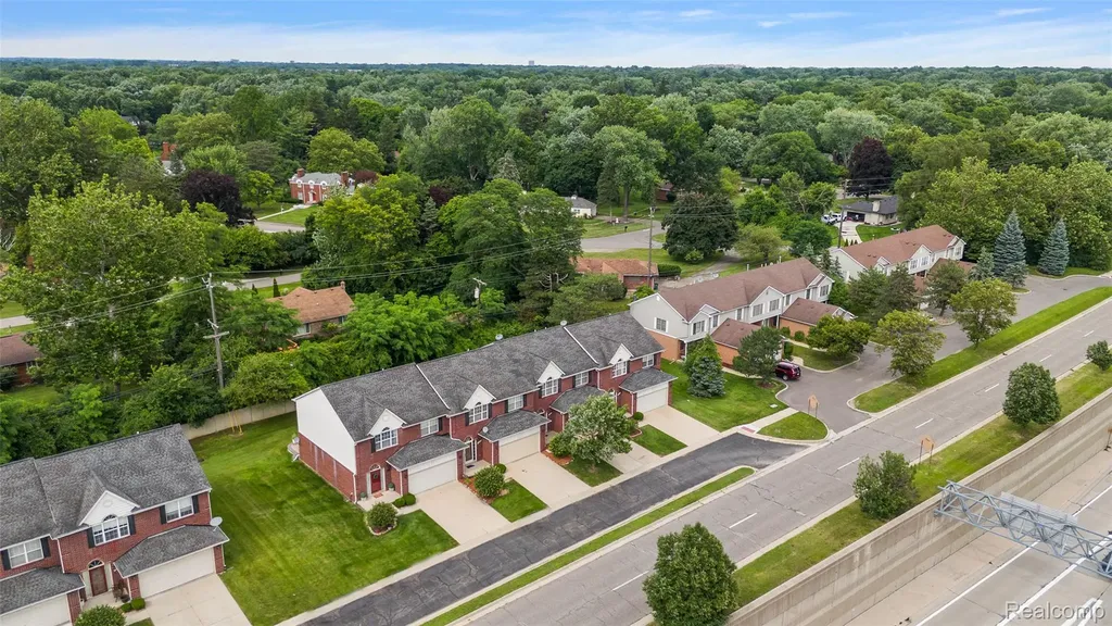 19208 W 11 Mile Road Lathrup Village City MI 48076