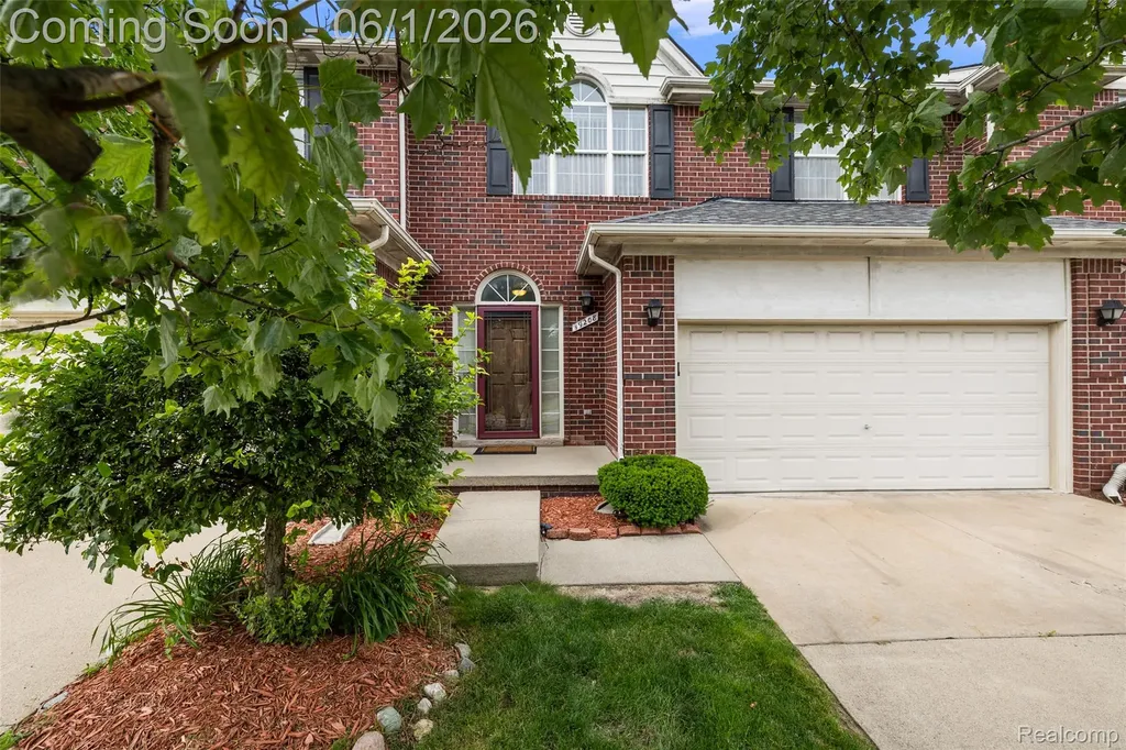 19208 W 11 Mile Road Lathrup Village City MI 48076