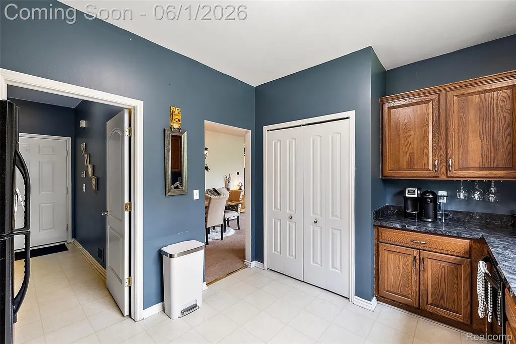 19208 W 11 Mile Road Lathrup Village City MI 48076