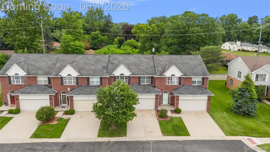 19208 W 11 Mile Road Lathrup Village City MI 48076