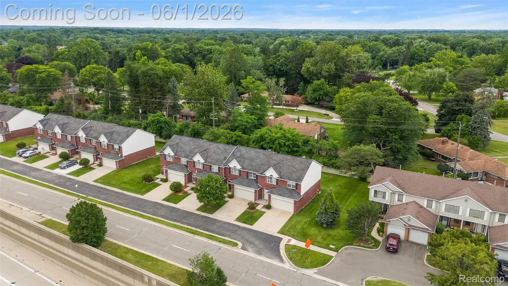 19208 W 11 Mile Road Lathrup Village City MI 48076