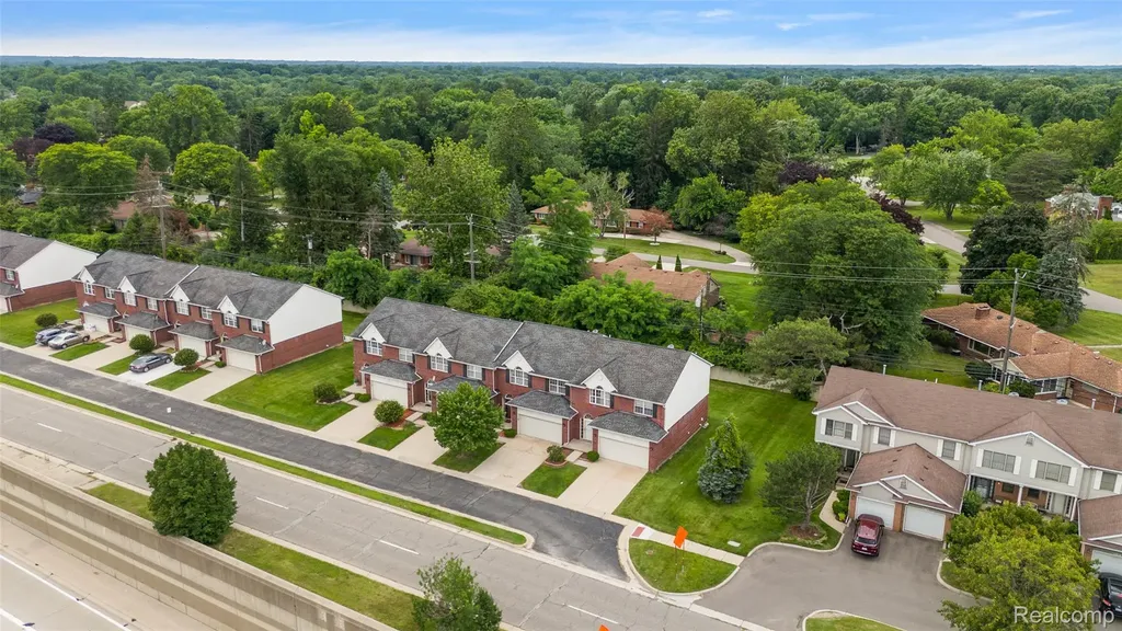 19208 W 11 Mile Road Lathrup Village City MI 48076