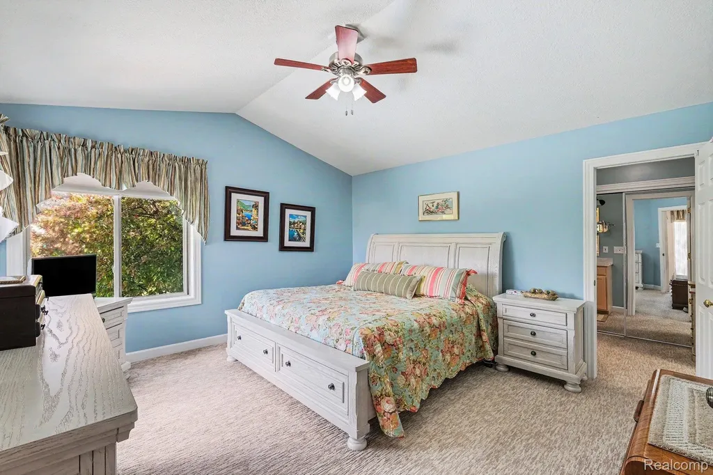 408 N Outlook Court Perry Township MI 48872